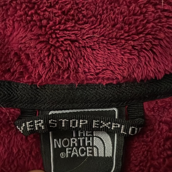 The‎ North Face Burgundy Zip Up Sweatshirt - Size Medium - Picture 6 of 6